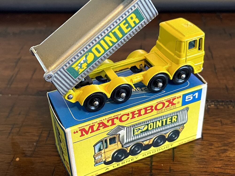 1969 Lesney Matchbox No. 51 8-Wheel Pointer Tipper Truck Mint with Box!